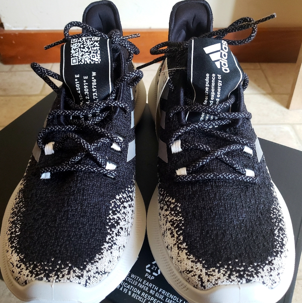 Adidas SenseBOUNCE +M